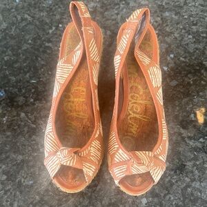 Sam Edelman Tan and White Patterned Wedges
